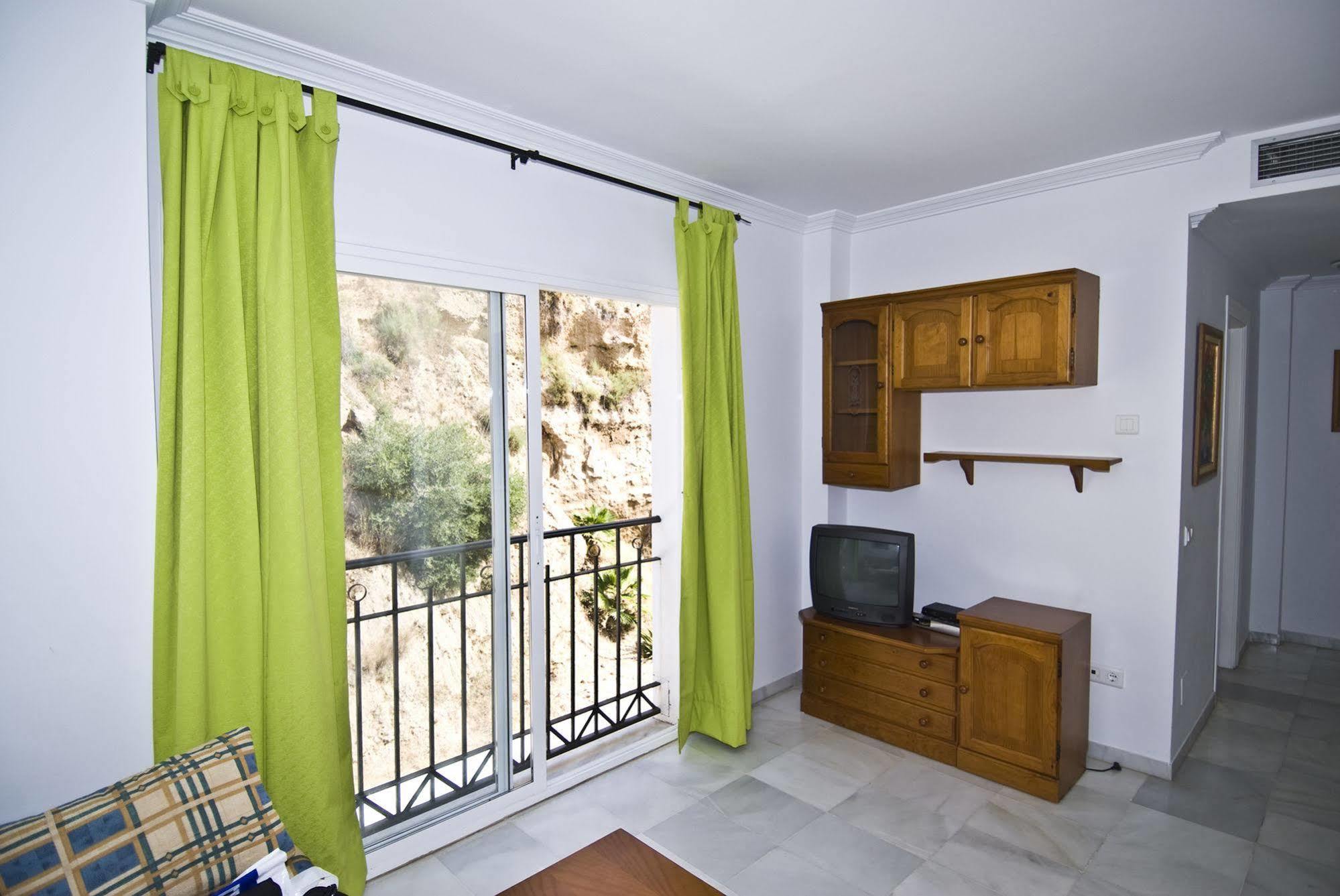 Apartamentos Hc Burriana Playa Nerja Buitenkant foto