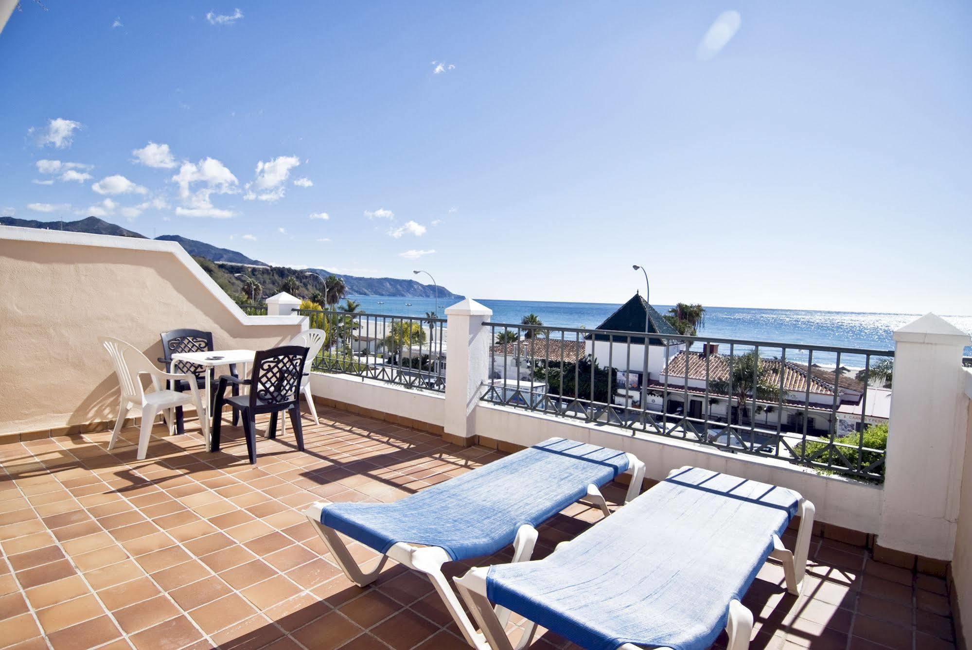 Apartamentos Hc Burriana Playa Nerja Buitenkant foto